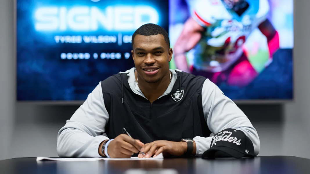 Raiders sign DE Tyree Wilson
